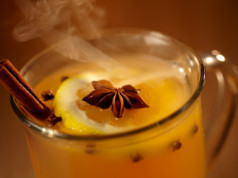 Healthy Hot Toddy Recipes: 4 Different Ways To Soothe Cold Symptoms