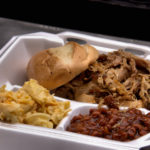 Pulled pork sandwich, baked beans and mac n’ cheese; Herb’s Best BBQ – ©PeterHoran