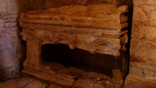 grave