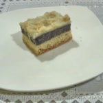 Poppy seed crumble cake
