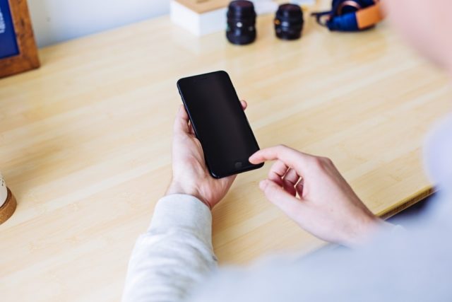 https://unsplash.com/photos/q6L8iZCZlBk/screen work