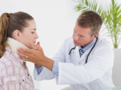 https://www.freepik.com/premium-photo/doctor-examining-patient-wearing-neck-brace_3463509.htm#query=neck%20brace&position=31