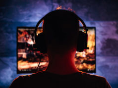 https://www.freepik.com/premium-photo/men-playing-video-game_5570869.htm#page=2&query=video+gamers&position=12