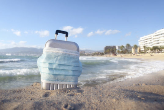 https://www.freepik.com/premium-photo/suitcase-travel-with-medical-mask-beach_9290102.htm#page=1&query=covid%20vacation&position=17