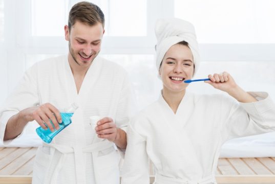 https://www.freepik.com/free-photo/couple-brushing-their-teeth-using-mouthwash_6378703.htm#page=4&query=brush+teeth&position=3