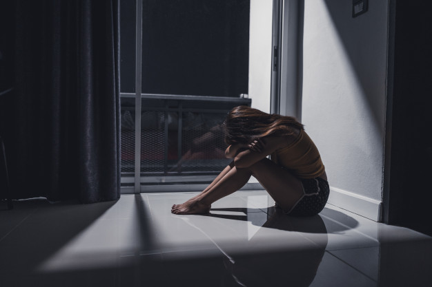 freepik/depressed-young-woman-sitting-alone-floor-living-room_68339-166 https://www.freepik.com/premium-photo/depressed-young-woman-sitting-alone-floor-living-room_5224952.htm#page=1&query=suicidal%20&position=39