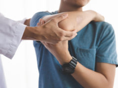 https://www.freepik.com/premium-photo/modern-rehabilitation-physiotherapy-man-work-with-man-client_5236066.htm#query=personal%20injury&position=7