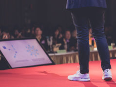 https://www.freepik.com/premium-photo/speaker-stage-conference-room_3765288.htm#query=speaker%20on%20stage&position=19