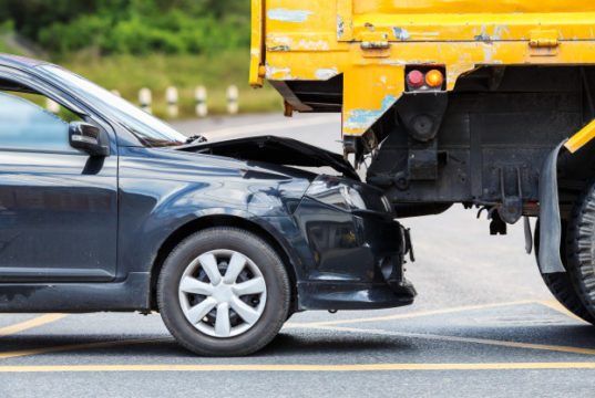 https://www.freepik.com/premium-photo/accident-road-involving-black-car-yellow-truck-phuket-thailand_2363947.htm#page=7&query=truck+accident&position=45