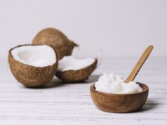 https://www.freepik.com/free-photo/coconul-oil-wooden-bowl_5891586.htm