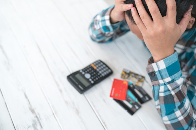 https://www.freepik.com/premium-photo/concept-man-is-stressed-with-debt-owed-by-using-credit-card_2219371.htm#page=2&query=debt&position=2