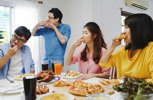 https://www.freepik.com/free-photo/happy-young-friends-group-having-lunch-home-asia-family-party-eating-pizza-food-laughing-enjoying-meal-while-sitting-dining-table-together-house-celebration-holiday-togetherness_10074944.htm#page=1&query=family%20eating%20pizza&position=36