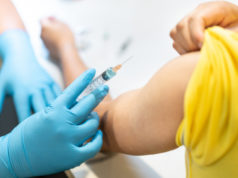 https://www.freepik.com/premium-photo/man-get-measles-vaccine-shot_4710381.htm#page=2&query=flu+shot&position=20