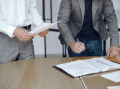 https://www.freepik.com/free-photo/business-men-sitting-lawyers-s-desk-people-signing-important-documents_10701153.htm#page=1&query=lawyer%20office&position=4
