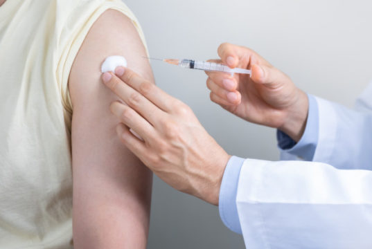 https://www.freepik.com/premium-photo/doctor-advice-man-patient-hospital-while-examining_8351484.htm#page=2&query=flu+shot&position=4