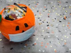 https://www.freepik.com/premium-photo/halloween-pumpkin-made-fabric-with-mask-filled-with-jelly-beans-decorated-with-halloween-motifs_10221951.htm#page=2&query=covid+halloween&position=48