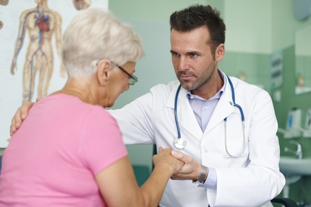 https://www.freepik.com/free-photo/my-patients-are-most-important-me_10978504.htm#page=4&query=doctor+and+senior&position=9