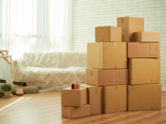 https://www.freepik.com/free-photo/shot-room-interior-with-package-boxes-standing-middle-sofa-covered-with-film_5839804.htm#page=1&query=moving&position=2