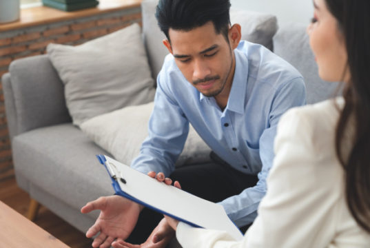 https://www.freepik.com/premium-photo/woman-psychiatrist-talking-with-asian-young-man-patient-about-his-illness-hospital-healthcare-center_5379365.htm#page=1&query=young+alzheimers&position=22
