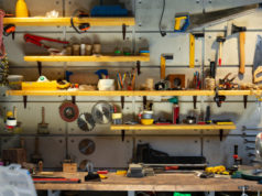 https://www.freepik.com/premium-photo/carpentry-workshop-equipped-with-necessary-tools_8383699.htm#page=1&query=tool%20store&position=6