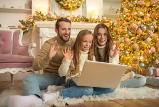 https://www.freepik.com/premium-photo/young-parents-their-daughter-having-video-call_11294347.htm