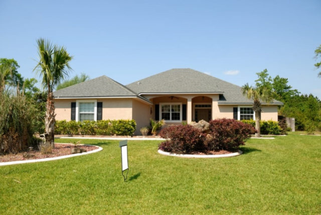 https://www.peakpx.com/471256/green-grass-lawn