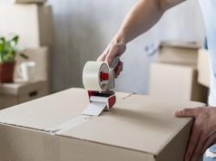 https://www.freepik.com/premium-photo/man-using-scotch-tape-box-ready-moving-out_9843725.htm#page=1&query=moving%20&position=6