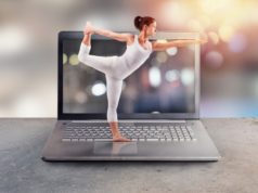 https://www.freepik.com/premium-photo/personal-trainer-does-gym-lesson-yoga-through-internet-laptop_11071418.htm#page=3&query=online+trainer&position=17