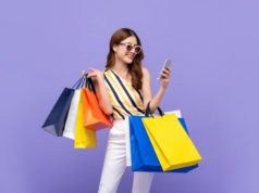 https://www.freepik.com/premium-photo/beautiful-asian-woman-carrying-colorful-bags-shopping-online-with-mobile-phone_6956835.htm#page=1&query=woman%20shopping&position=32