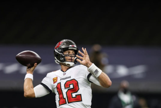https://www.buccaneers.com/photos/buccaneers-roster-full-team-all-players-2020#0abaadf8-e4da-46e7-807c-f19dde9ca78e