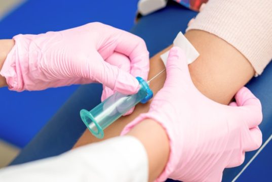 https://www.freepik.com/premium-photo/nurse-takes-blood-sampling-introducing-needle-into-vein-woman-s-arm_12256208.htm