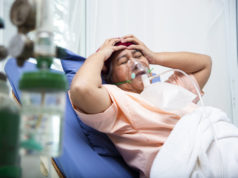https://www.freepik.com/free-photo/asian-elderly-woman-patients-headache-hospital_7361539.htm#page=1&query=covid%20bed&position=25