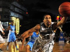 https://pixabay.com/photos/basketball-sports-athlete-player-95607/
