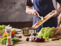 https://www.freepik.com/premium-photo/crop-couple-cooking-salad-together_5204250.htm#page=1&query=vegetarian%20meal&position=27