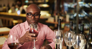 https://www.freepik.com/free-photo/evaluation-wine_5402322.htm#page=2&query=wine+tasting&position=15