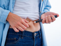 https://www.freepik.com/premium-photo/diabetic-patient-makes-insulin-injection-with-insulin-pen-home_7035770.htm#page=1&query=insulin&position=31