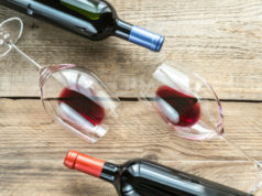https://www.freepik.com/premium-photo/glasses-with-red-wine_8976850.htm#page=1&query=Pinot%20Noir&position=19