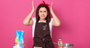 https://www.freepik.com/premium-photo/horizontal-shot-angry-housewife_8745405.htm
