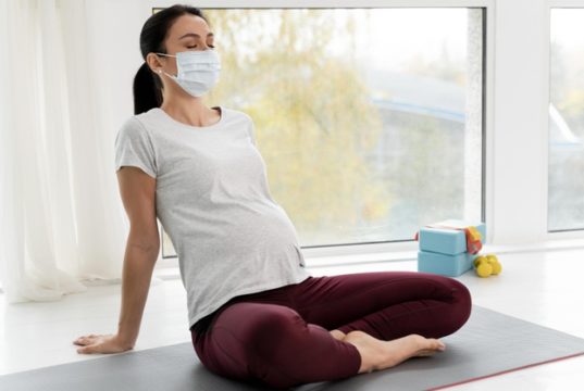 https://www.freepik.com/free-photo/pregnant-woman-with-medical-mask-relaxing_11106533.htm#page=1&query=covid%20pregnant&position=1