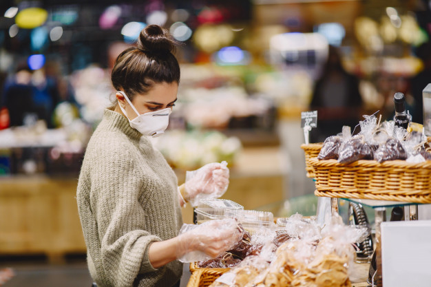 https://www.freepik.com/free-photo/woman-protective-mask-supermarket_8355199.htm#page=1&query=covid%20grocery&position=25