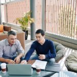 entreprenuer-showing-project-investor_274689-13066