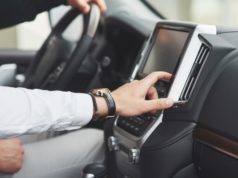 https://www.freepik.com/free-photo/man-includes-audio-system-car_10002020.htm?query=road%20trip%20music