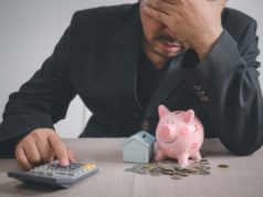 https://www.freepik.com/premium-photo/businessman-is-stressed-out-losing-their-jobs-insufficient-savings-pay-mortgage-focus-calculator-impacts-epidemic-covid-19_10876050.htm#page=1&query=bankruptcy&position=39