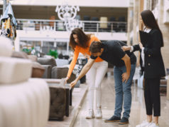 https://www.freepik.com/free-photo/couple-with-salesman-furniture-store_9344790.htm#page=2&query=salesperson&position=21