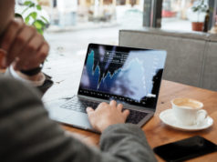 https://www.freepik.com/free-photo/cropped-image-businessman-sitting-by-table-cafe-analyzing-indicators_6876010.htm#page=1&query=stock%20market&position=25