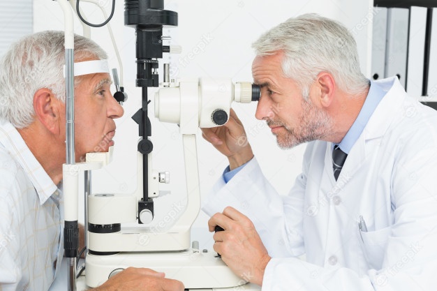 https://www.freepik.com/premium-photo/optometrist-doing-sight-testing-senior-patient_1827941.htm#page=2&query=eye%20doctor&position=48