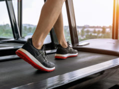https://www.freepik.com/free-photo/male-feet-sneakers-running-treadmill-gym-exercise-concept_13180835.htm#page=1&query=treadmill&position=7