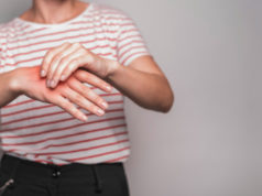https://www.freepik.com/free-photo/mid-section-young-woman-having-pain-hand-against-gray-background_2982685.htm#page=1&query=arthritis&position=5