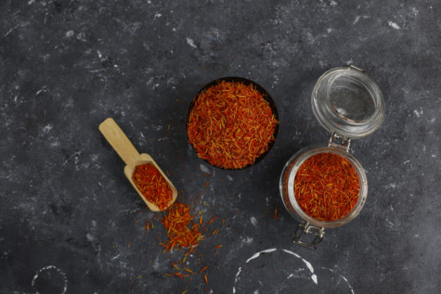 https://www.freepik.com/free-photo/saffron-spice-herb-wooden-spoon_5949052.htm#page=1&query=saffron&position=13