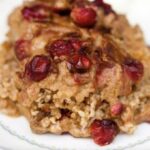 Baked Oatmeal with Pumpkin and Cranberries
